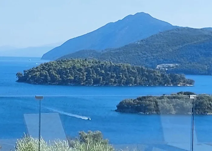 Ninemia Nydri (Lefkada)